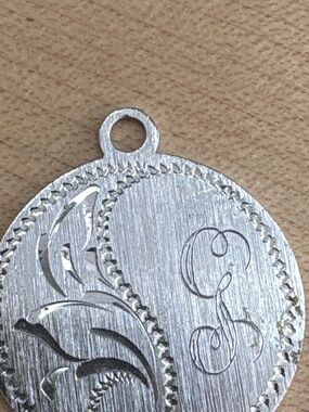 VTG Sterling Silver Floral G Circle Pendant